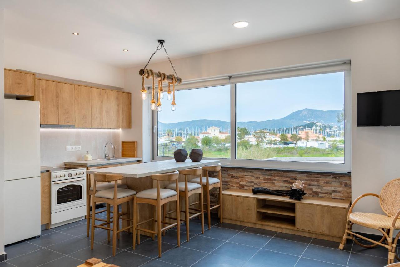 Konstantino'S Corfu Marina View Apartment Kontokali Exteriör bild