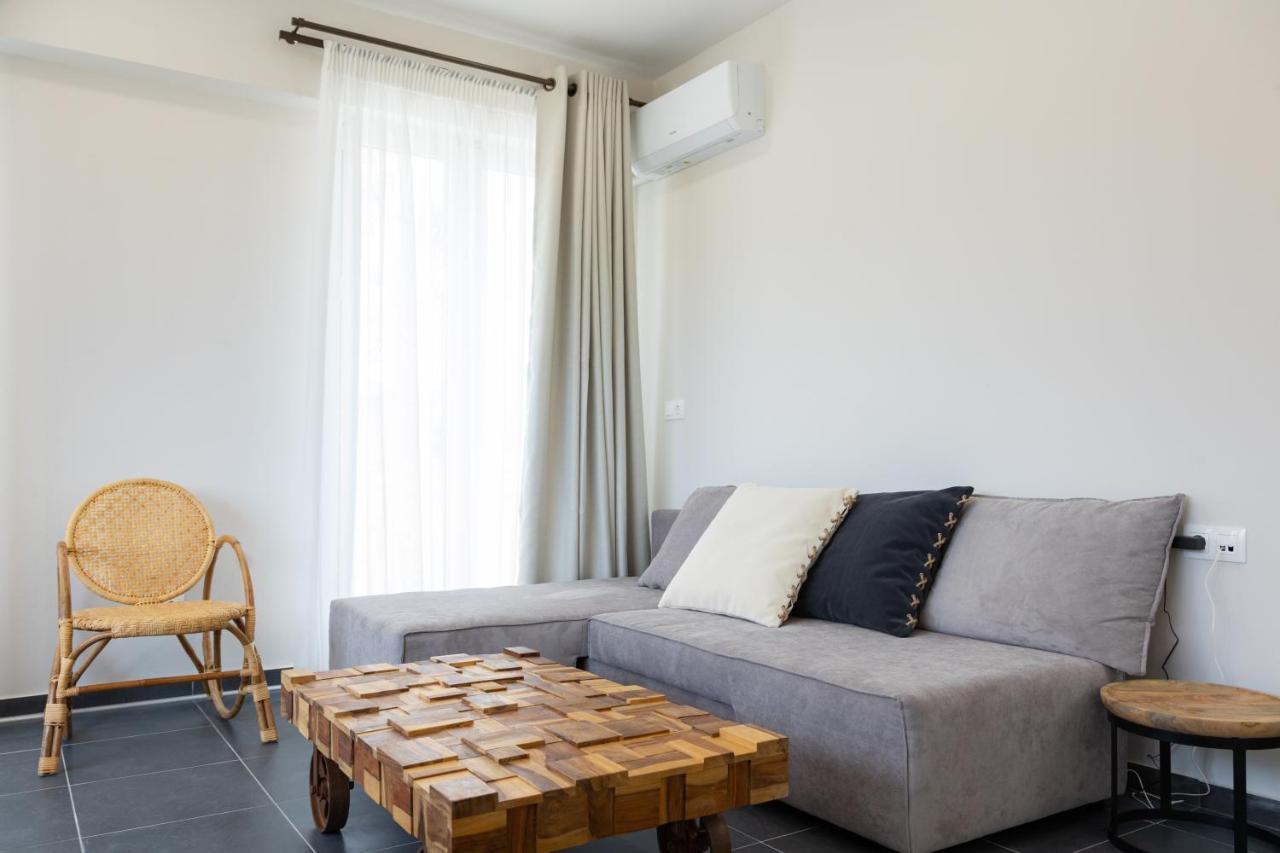 Konstantino'S Corfu Marina View Apartment Kontokali Exteriör bild